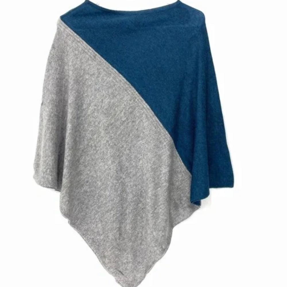 Celeste Wool and Cashmere Pullover Pancho Grey Aquamarine OS‎